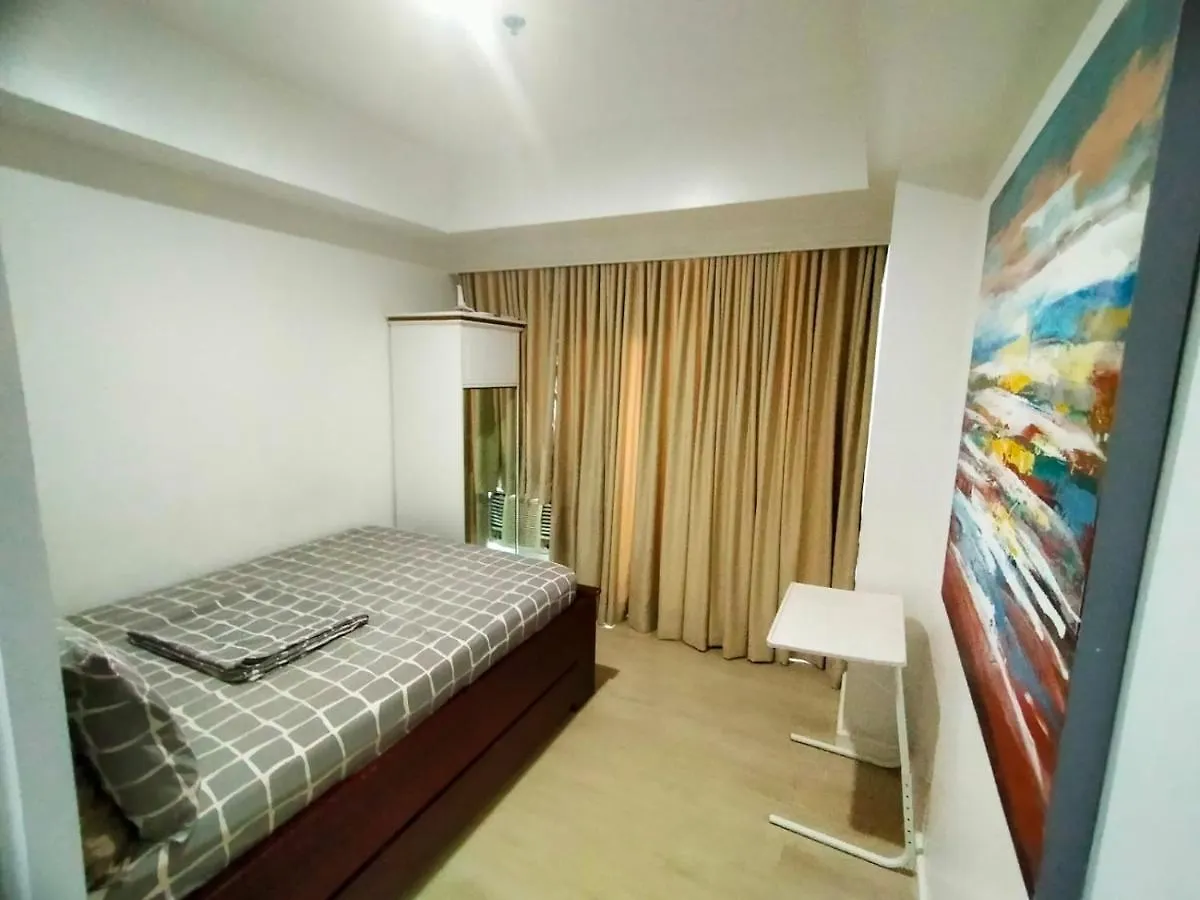 Apartment Beach Front Living In The Heart Of The City, Azure Residences Manila