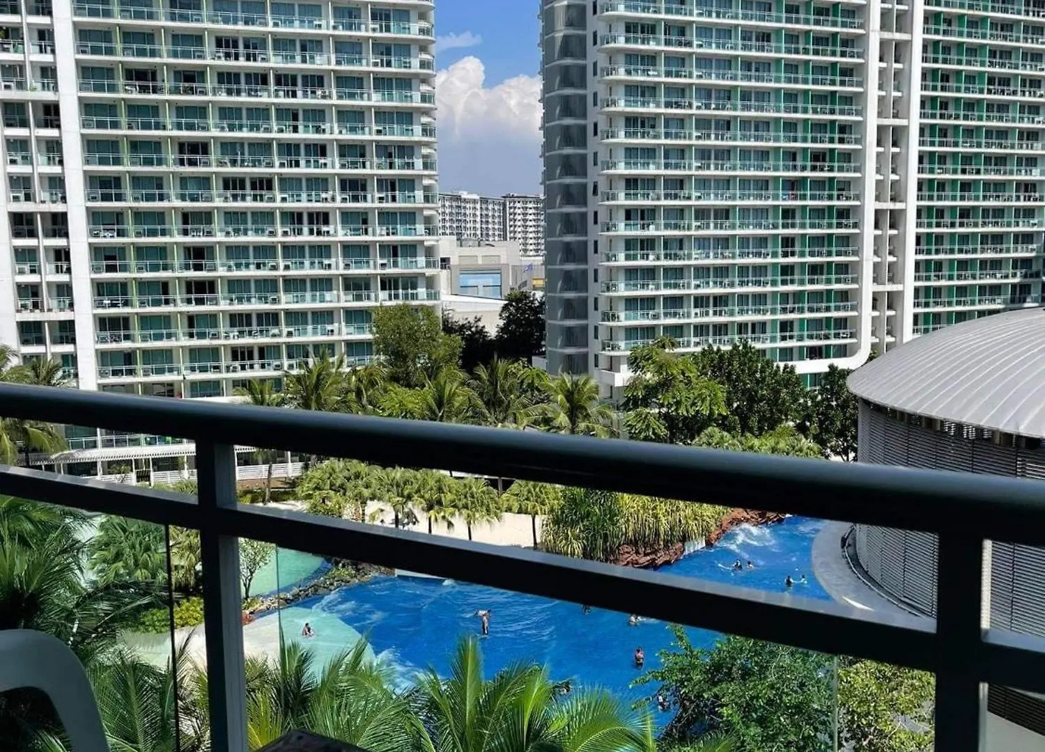 Condominium Units in Azure Beach Resort Residences Manila 0*,  Philippinen